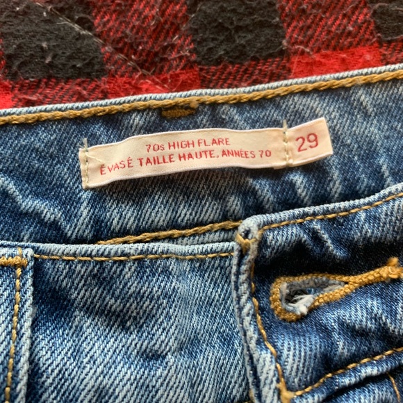 Women’s 70’s Flare Levi’s - Picture 2 of 3